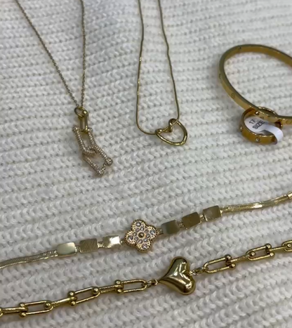 Pack 6 pièces (2 colliers, 3 gourmettes et une bague)